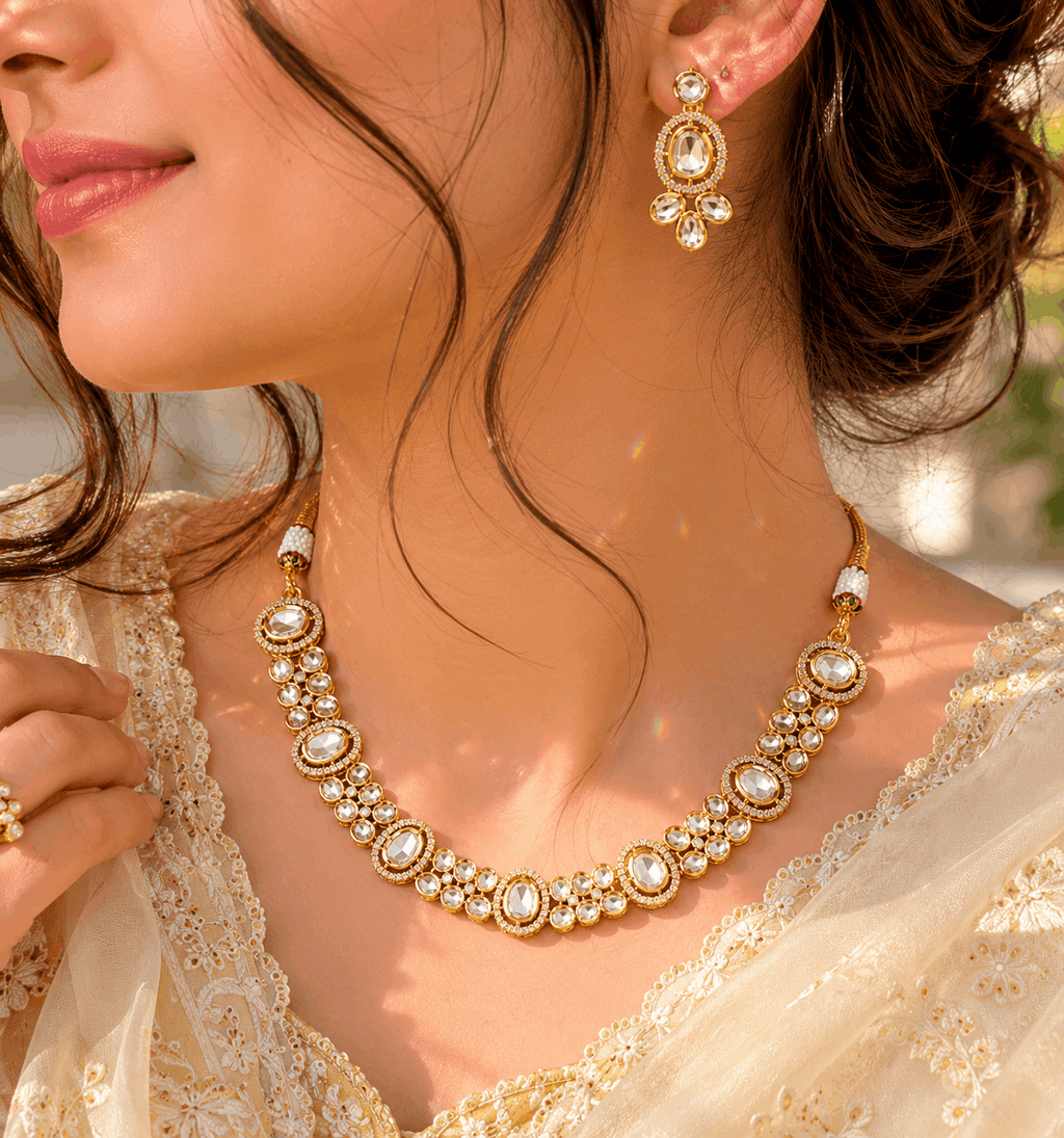 Elegant minimal Kundan necklace set