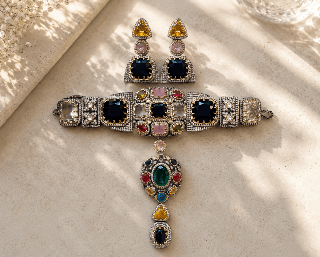 Luxe stones choker set