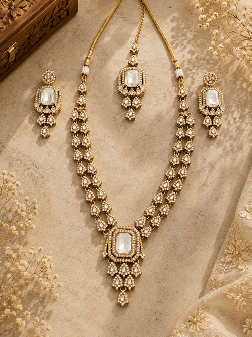 Classic Kundan necklace set