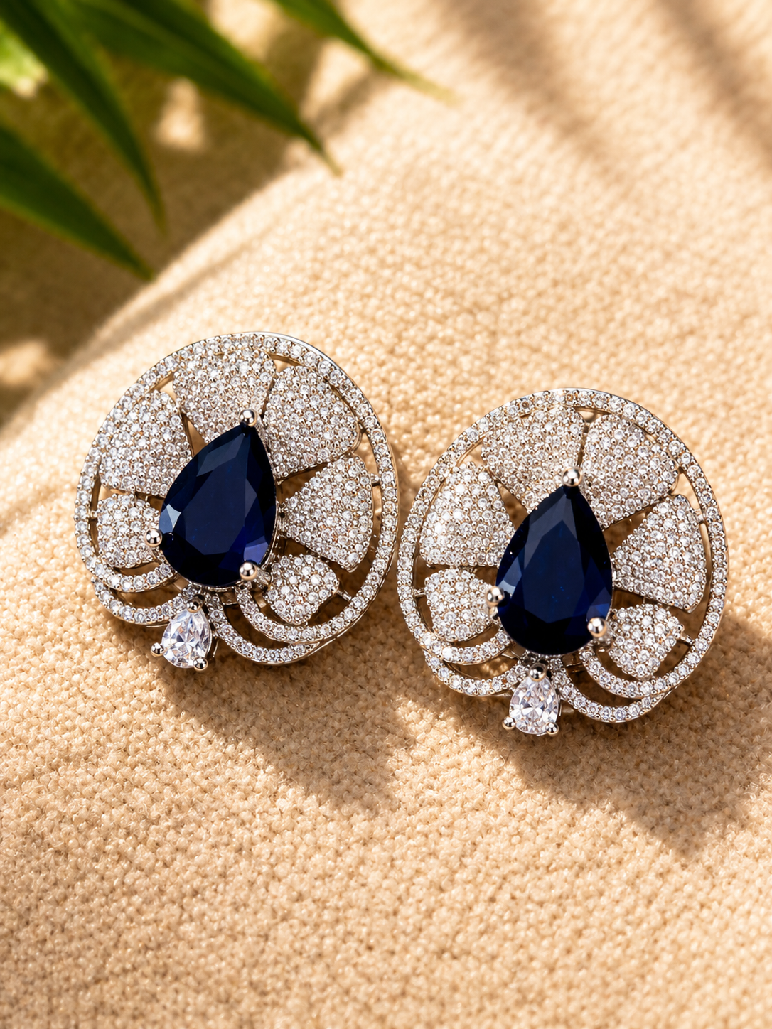 Minimal Rounded American Diamonds Earrings