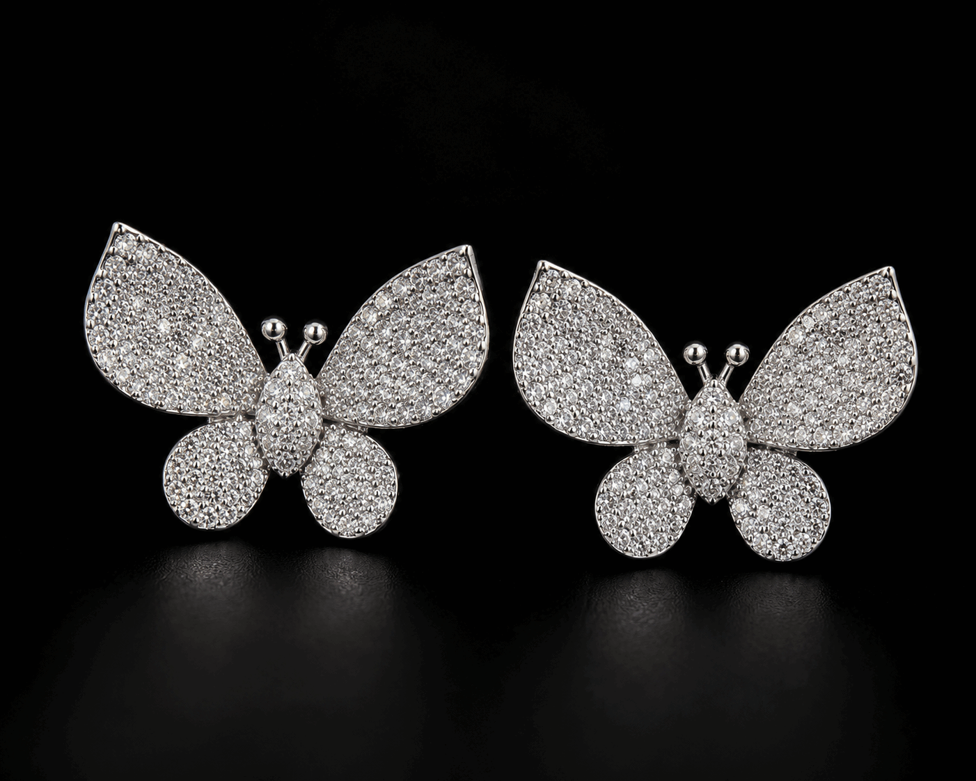 Minimal butterfly AD studs