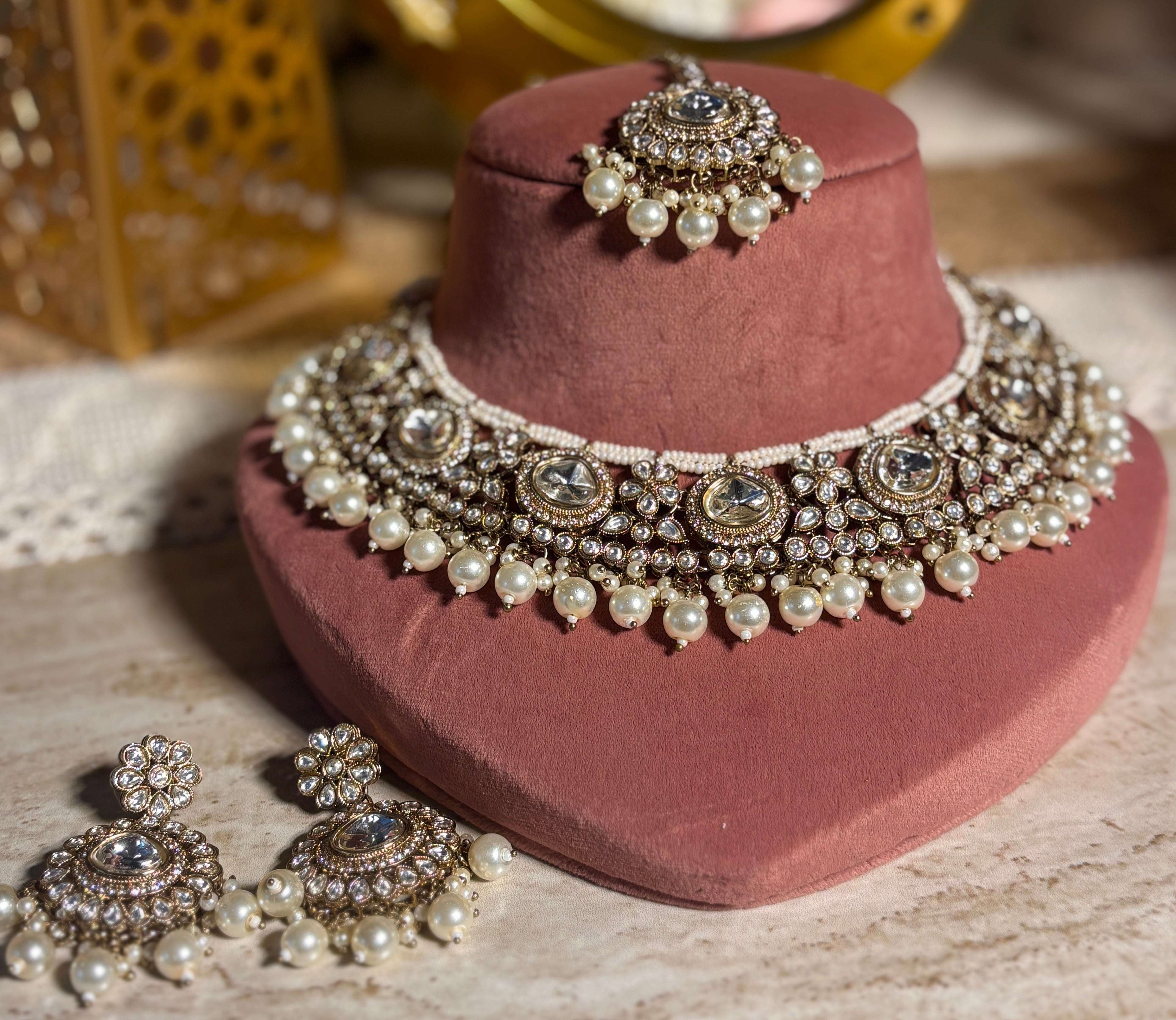 Kundan and pearls Necklace Set