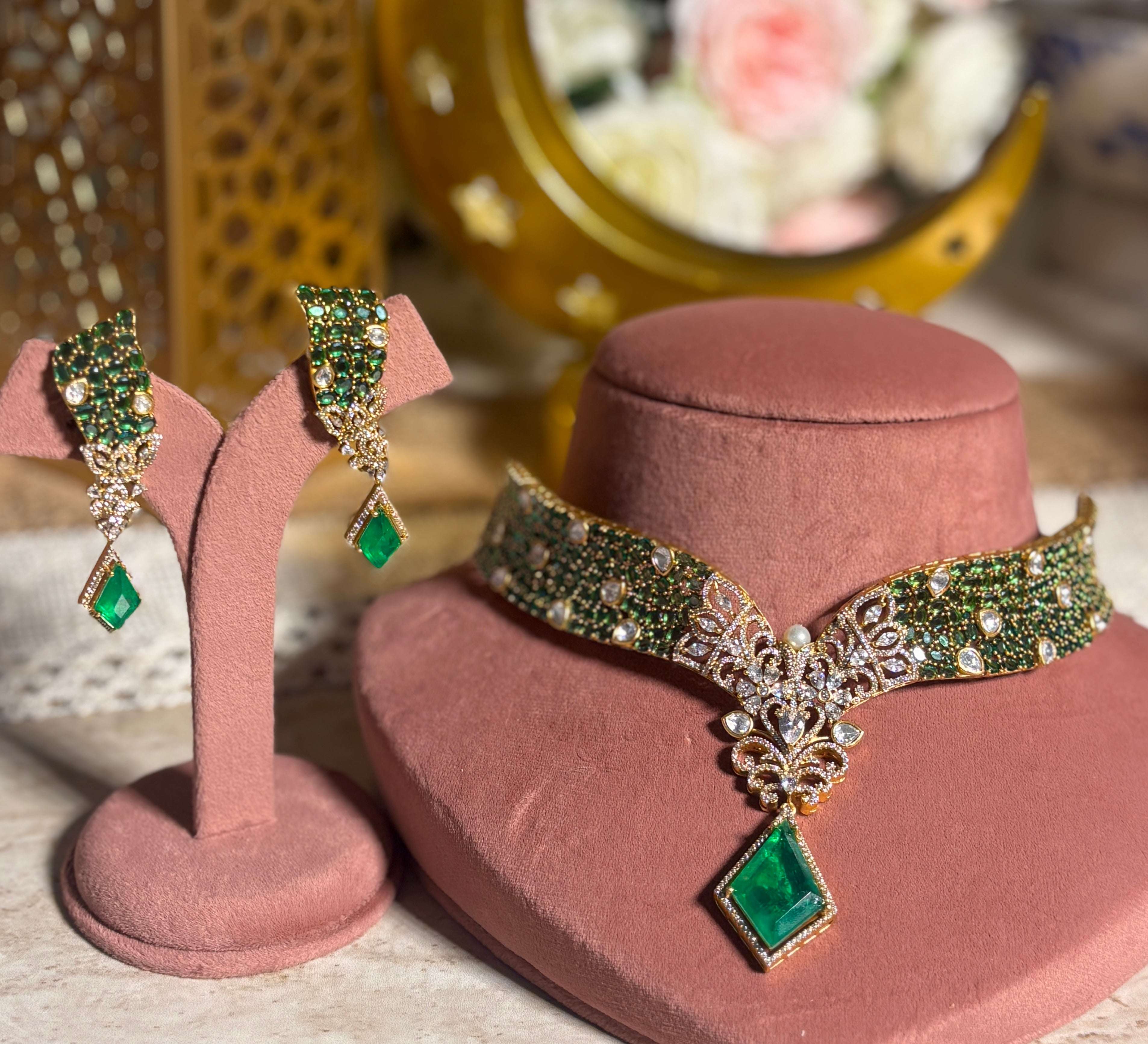 Green stones Necklace Set