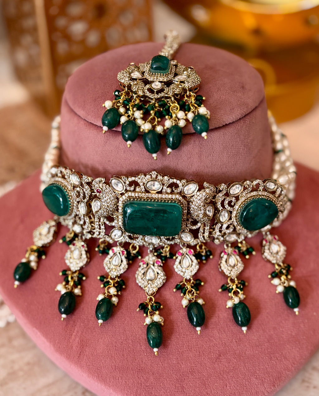 Antique Green Stones Necklace Set