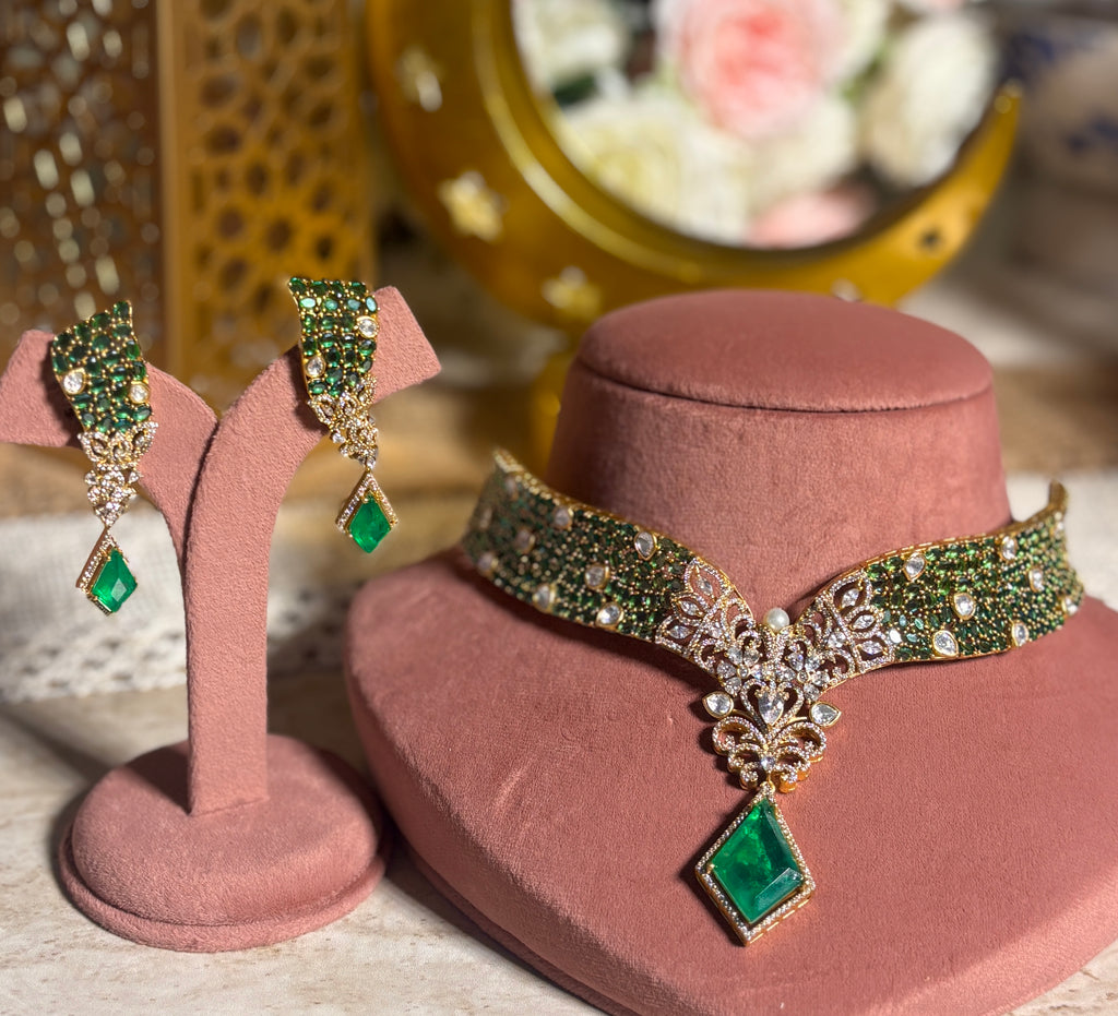 Green stones Necklace Set