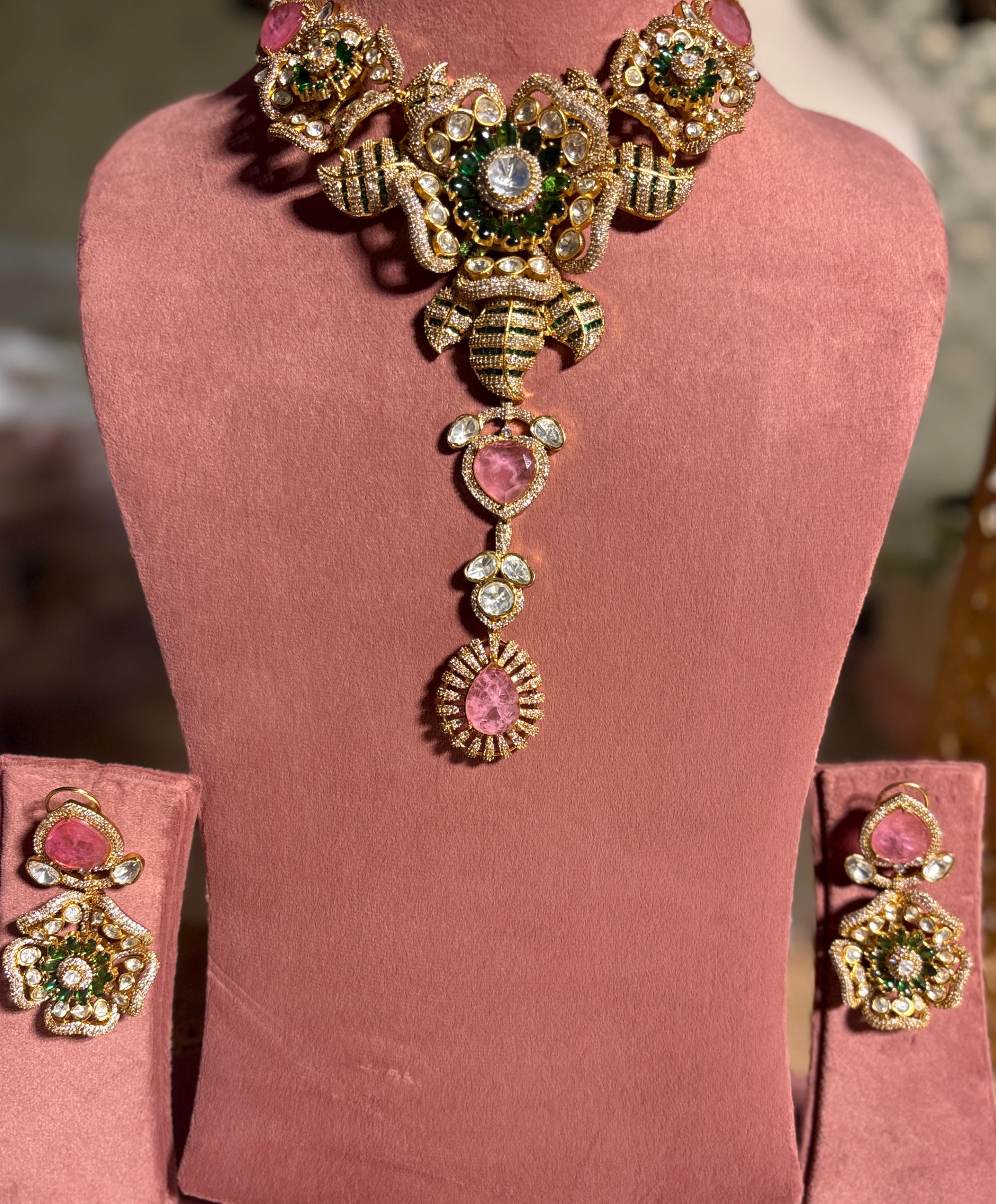 Statement stones designer Necklace Set