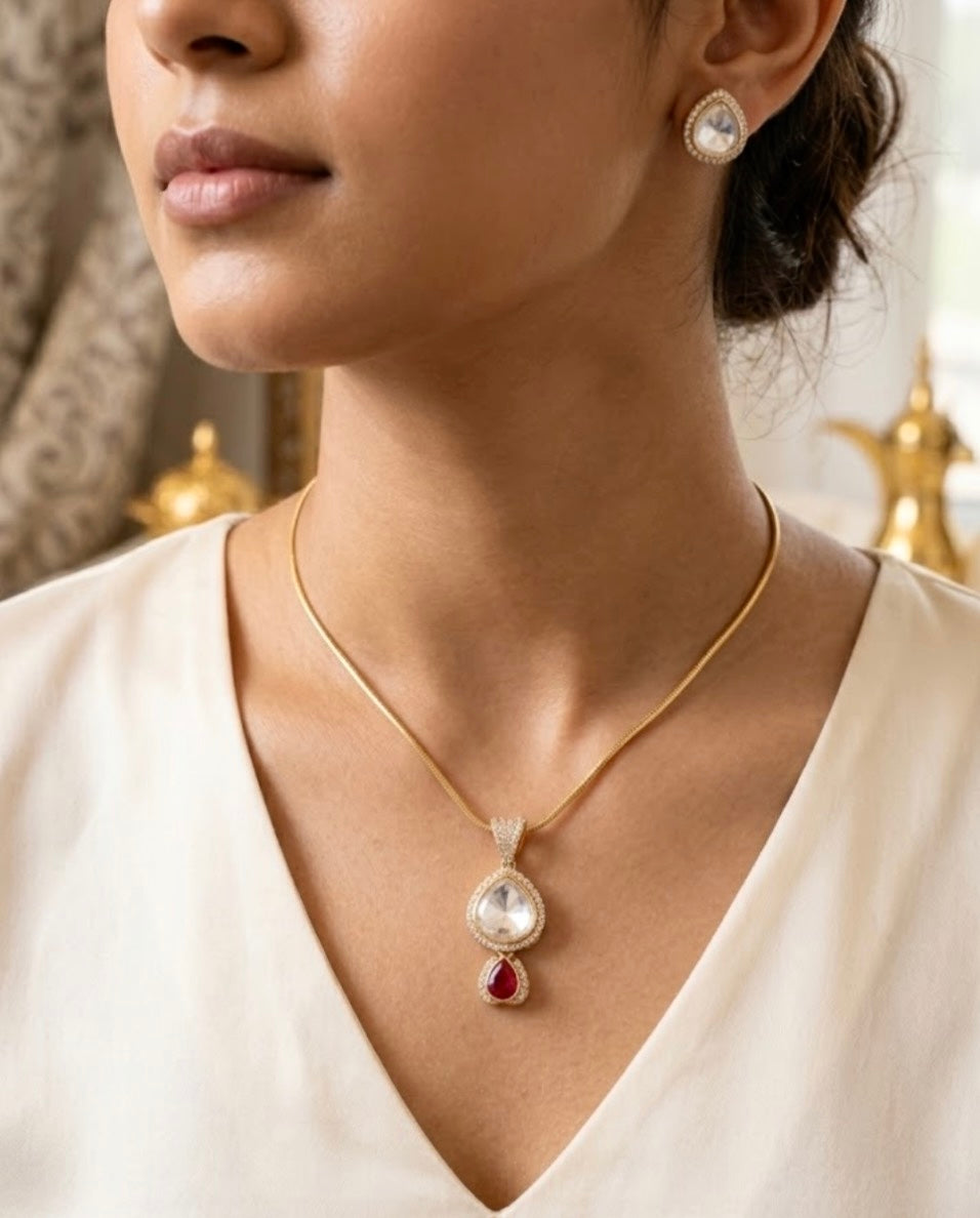 Minimal maroon kundan pendant set