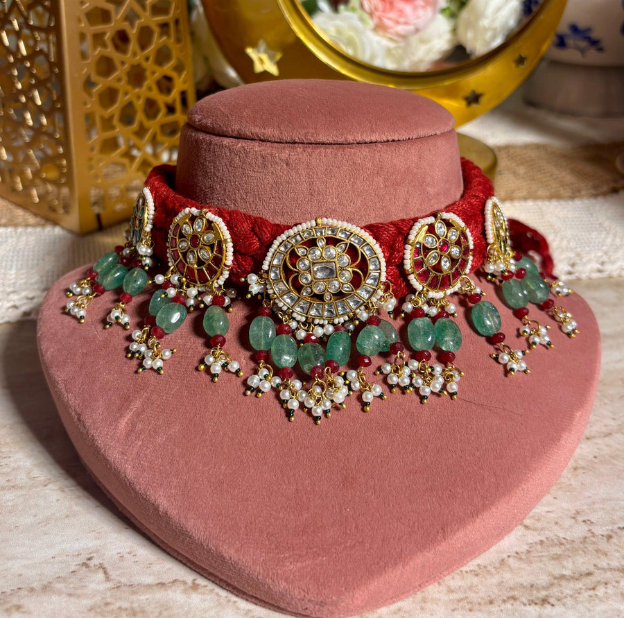 Paanchi kundan gulubandh
