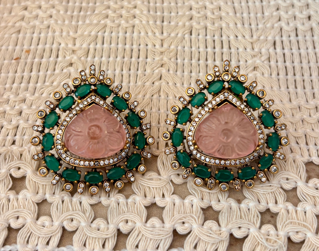 Rose & green stone necklace set
